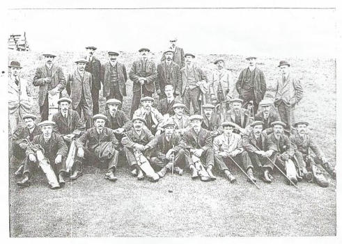 02a First ever record of a gathering of greenkeepers from around 1904.jpeg